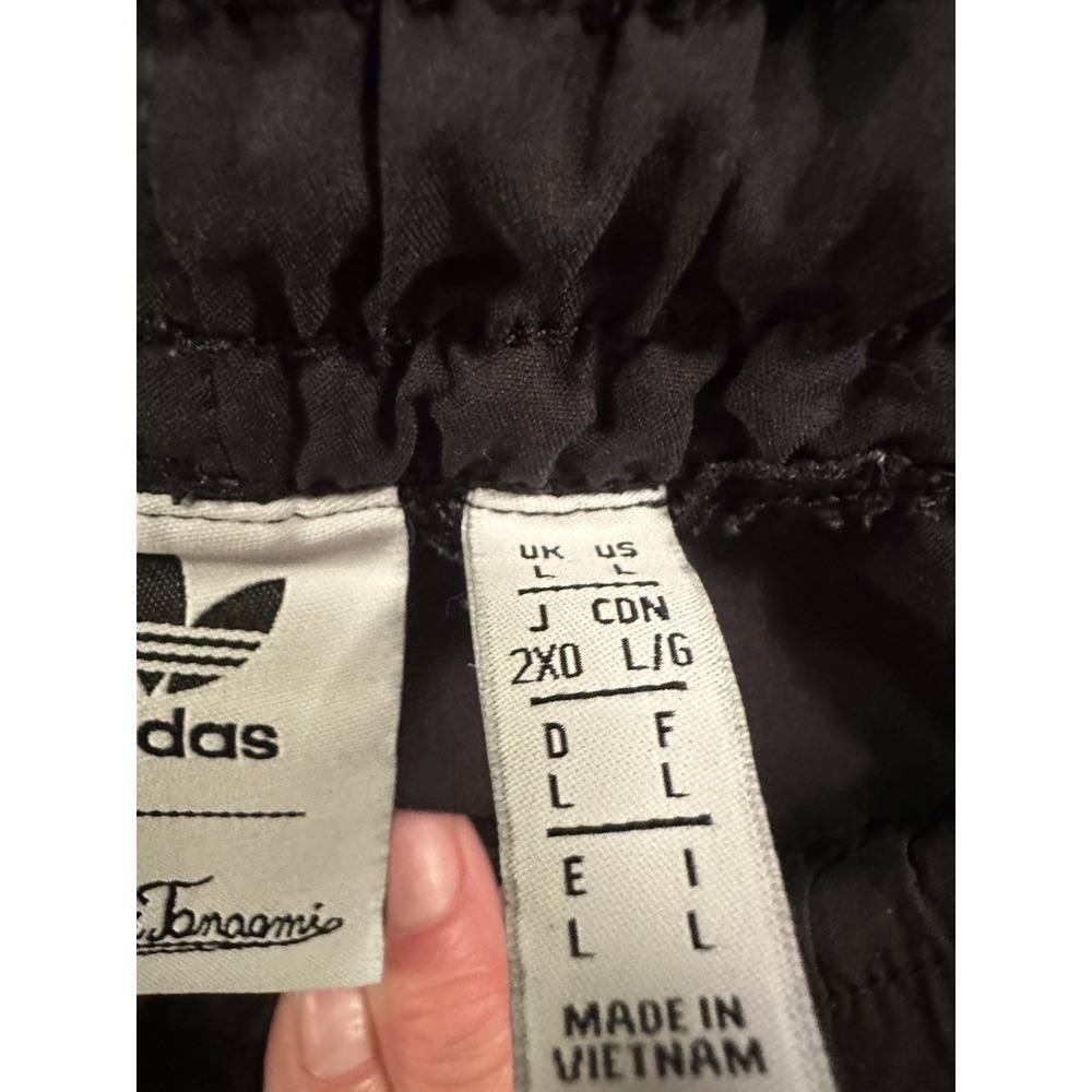 Adidas Limited Edition Short-Rare Embroidered Eye Patch Artist Collab (Tomaami) - Picture 8 of 16